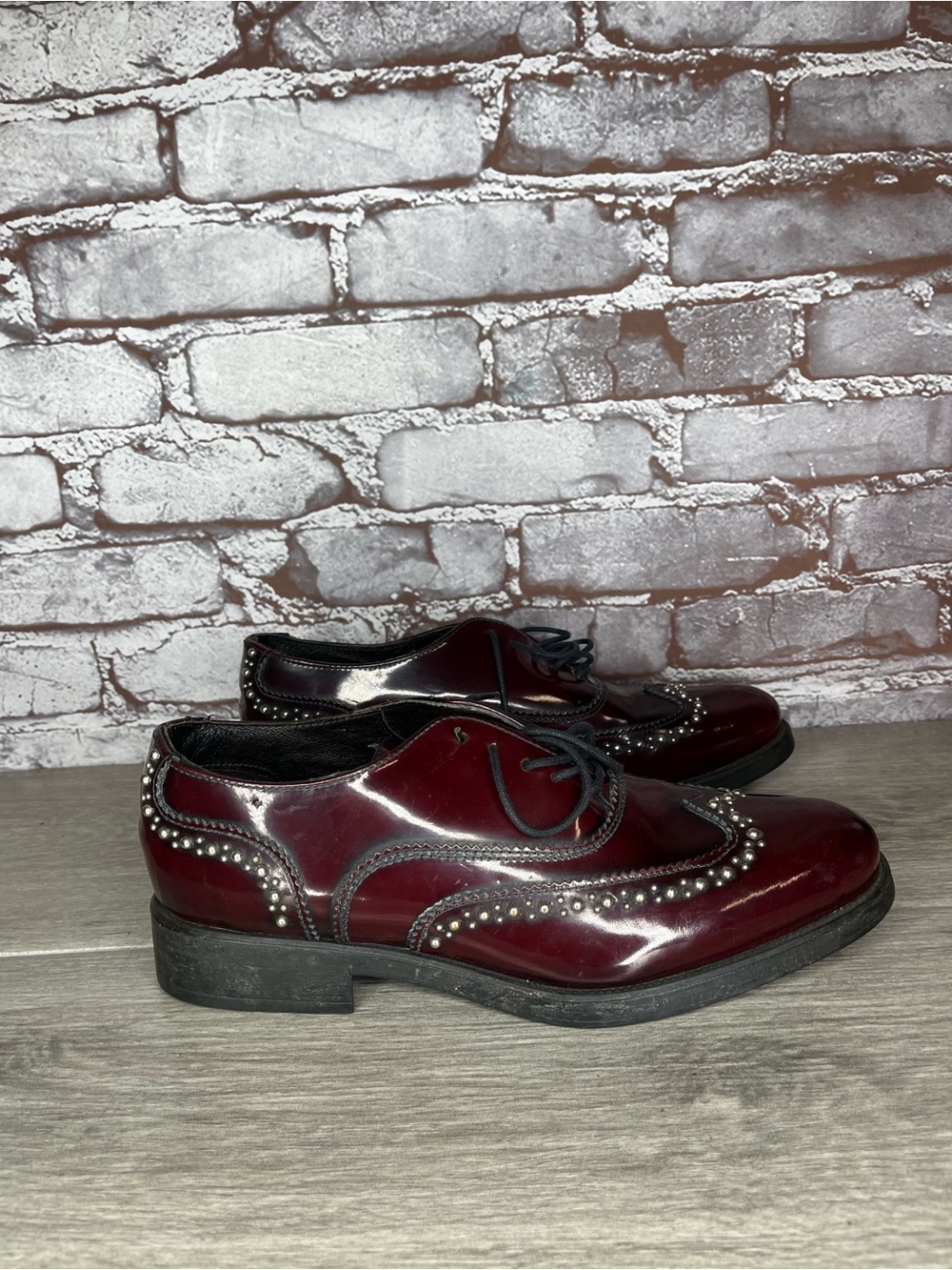 Boemos Studded Burgundy Patent Leather Wingtip Oxford Shoes Women Sz 8M US/39EU